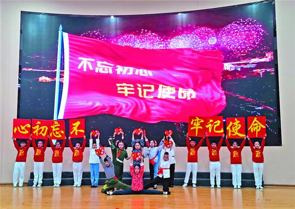 炎炎夏天，男生的花式衬衫怎么搭不会显得土？